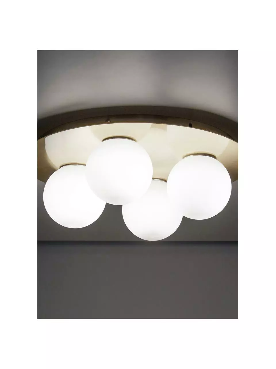 Westwing Collection Deckenleuchte Hitch aus Opalglas, Ø 36 x H 12 cm 7 Westwing Collection Deckenleuchte Hitch aus Opalglas, Ø 36 x H 12 cm – Bild 5