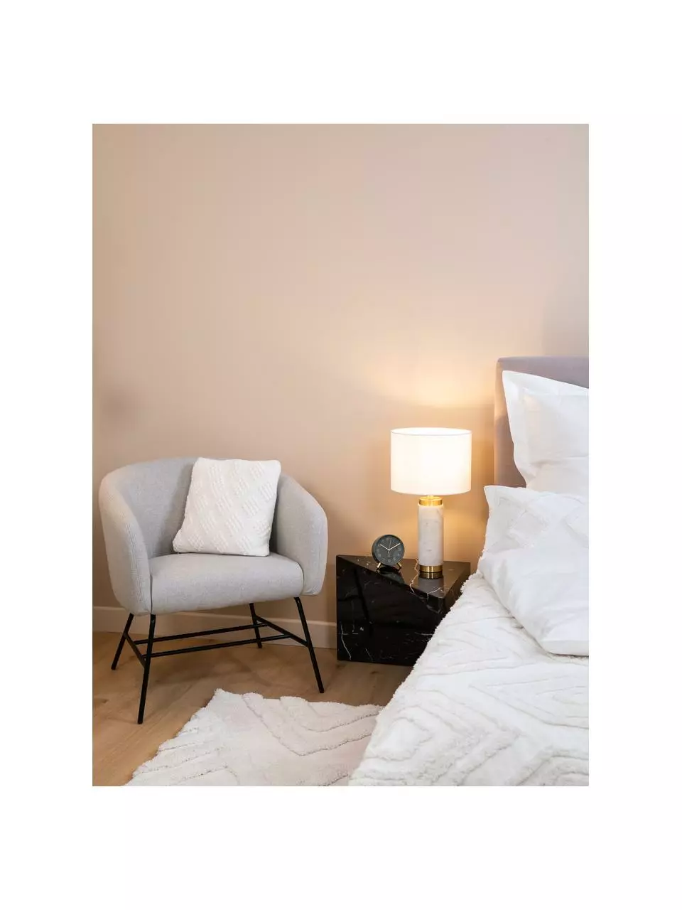 Westwing Collection Glam-Tischlampe Miranda mit Marmorfuß, Ø 28 x H 48 cm 5 Westwing Collection Glam-Tischlampe Miranda mit Marmorfuß, Ø 28 x H 48 cm – Bild 3