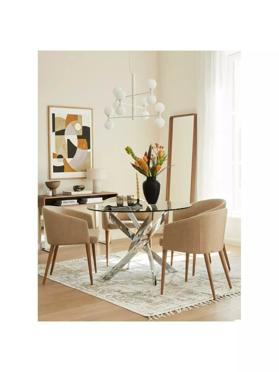 Westwing Collection Große Pendelleuchte Grover mit Glaskugeln in Weiß, Ø 70 x H 56 cm 6 Westwing Collection Große Pendelleuchte Grover mit Glaskugeln in Weiß, Ø 70 x H 56 cm – Bild 4