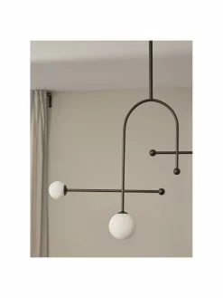 Westwing Collection Große Pendelleuchte Otis aus Opalglas, B 82 x H 120 cm -Leuchten Verkaufsladen Grosse Pendelleuchte Otis aus Opalglas 3