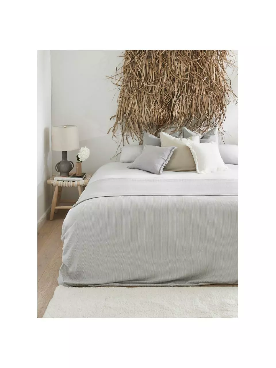 Bloomingville Große Tischlampe Ranya aus Terrakotta und Leinen, Ø 31 x H 59 cmNur noch 1 Artikel verfügbar 4 Bloomingville Große Tischlampe Ranya aus Terrakotta und Leinen, Ø 31 x H 59 cmNur noch 1 Artikel verfügbar – Bild 2