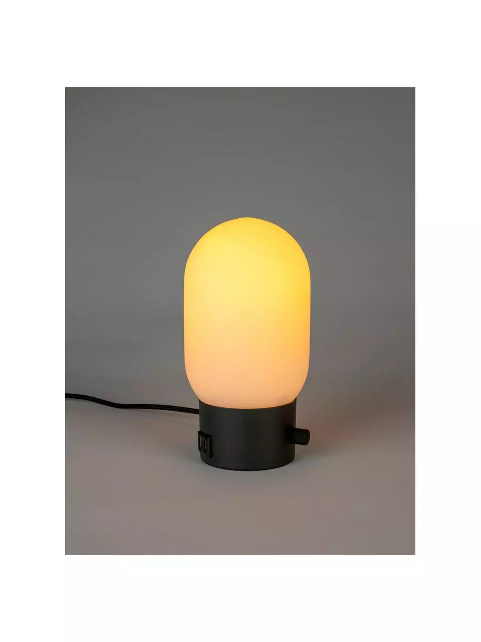 Zuiver Kleine Dimmbare Nachttischlampe Urban mit USB-Anschluss, Ø 13 x H 25 cm 8 Zuiver Kleine Dimmbare Nachttischlampe Urban mit USB-Anschluss, Ø 13 x H 25 cm – Bild 6