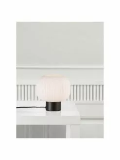 Nordlux Kleine Nachttischlampe Charles aus Opalglas, Ø 20 x H 20 cm 10 Nordlux Kleine Nachttischlampe Charles aus Opalglas, Ø 20 x H 20 cm -Leuchten Verkaufsladen Kleine Nachttischlampe Charles aus Opalglas 2