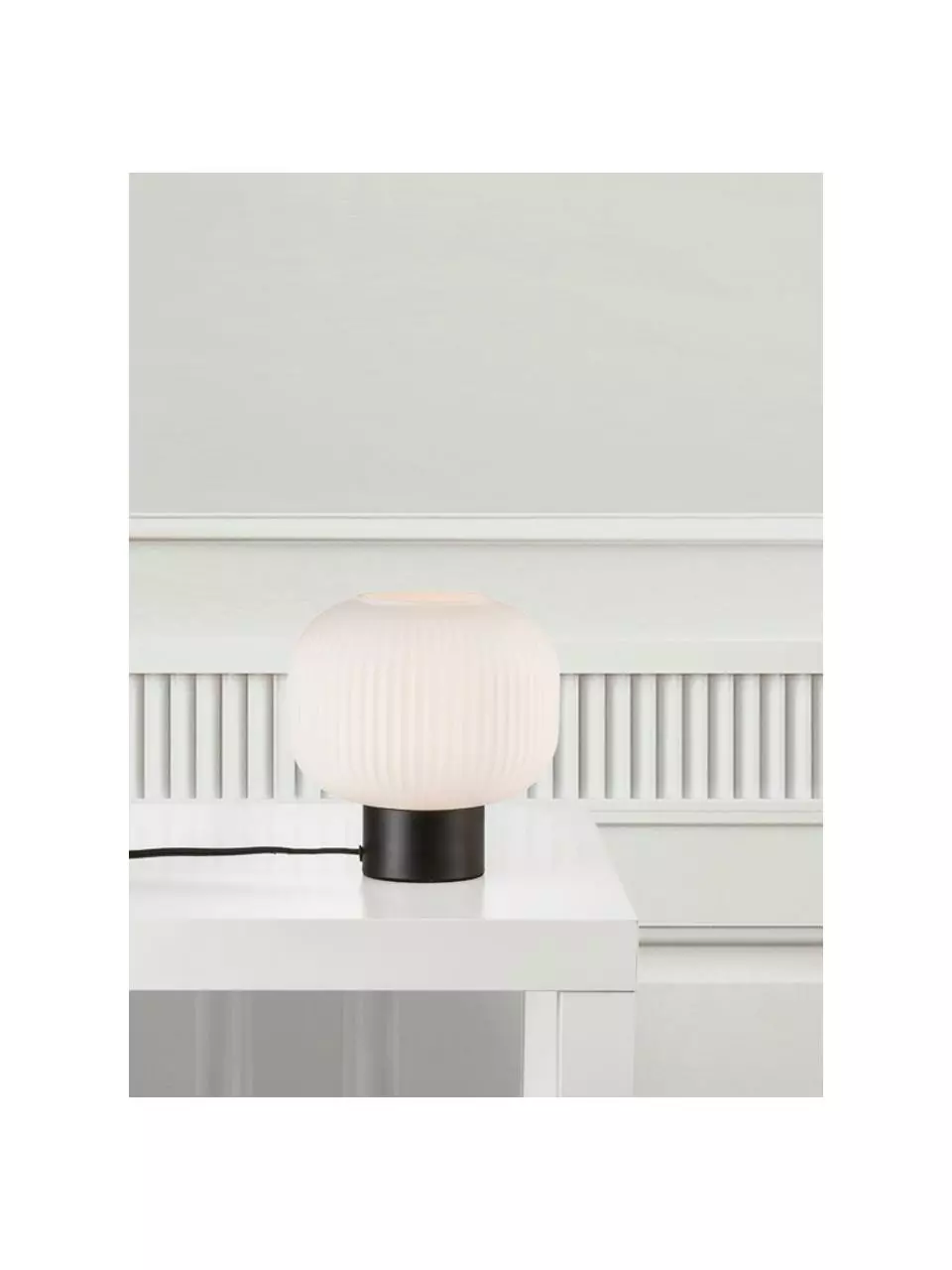 Nordlux Kleine Nachttischlampe Charles aus Opalglas, Ø 20 x H 20 cm 5 Nordlux Kleine Nachttischlampe Charles aus Opalglas, Ø 20 x H 20 cm – Bild 3