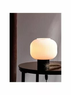 Nordlux Kleine Nachttischlampe Charles aus Opalglas, Ø 20 x H 20 cm 12 Nordlux Kleine Nachttischlampe Charles aus Opalglas, Ø 20 x H 20 cm -Leuchten Verkaufsladen Kleine Nachttischlampe Charles aus Opalglas 4