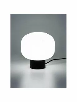 Nordlux Kleine Nachttischlampe Charles aus Opalglas, Ø 20 x H 20 cm 13 Nordlux Kleine Nachttischlampe Charles aus Opalglas, Ø 20 x H 20 cm -Leuchten Verkaufsladen Kleine Nachttischlampe Charles aus Opalglas 5