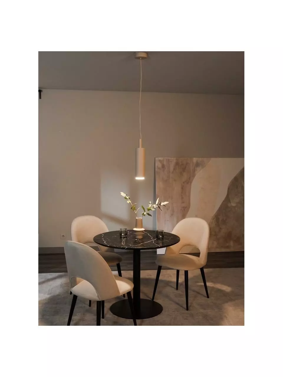 Westwing Collection LED-Pendelleuchte Jari aus Metall in Beige, Ø 10 x H 40 cm 4 Westwing Collection LED-Pendelleuchte Jari aus Metall in Beige, Ø 10 x H 40 cm – Bild 2