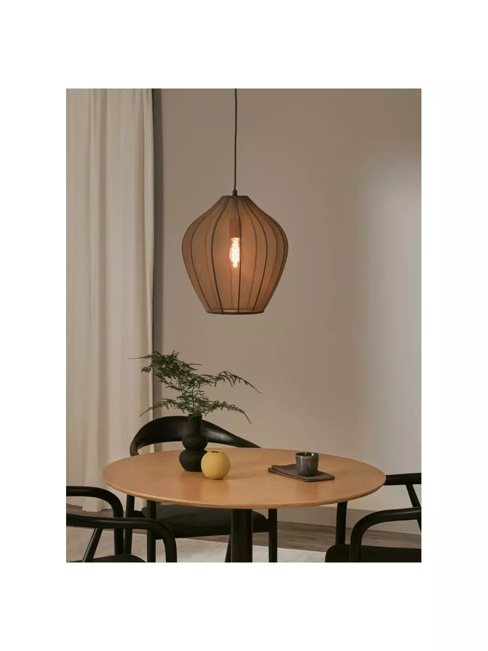 Westwing Collection Pendelleuchte Beau aus Netzstoff in Grau, Ø 40 x H 40 cm 5 Westwing Collection Pendelleuchte Beau aus Netzstoff in Grau, Ø 40 x H 40 cm – Bild 3