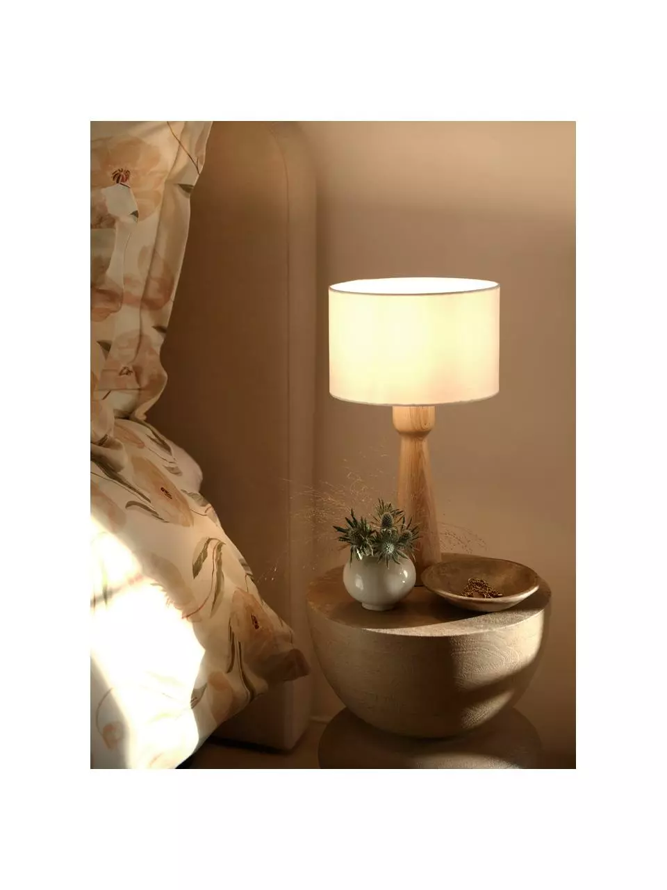 Westwing Collection Tischlampe Jascha aus hellem Eschenholz, Ø 24 x H 43 cm 7 Westwing Collection Tischlampe Jascha aus hellem Eschenholz, Ø 24 x H 43 cm – Bild 5