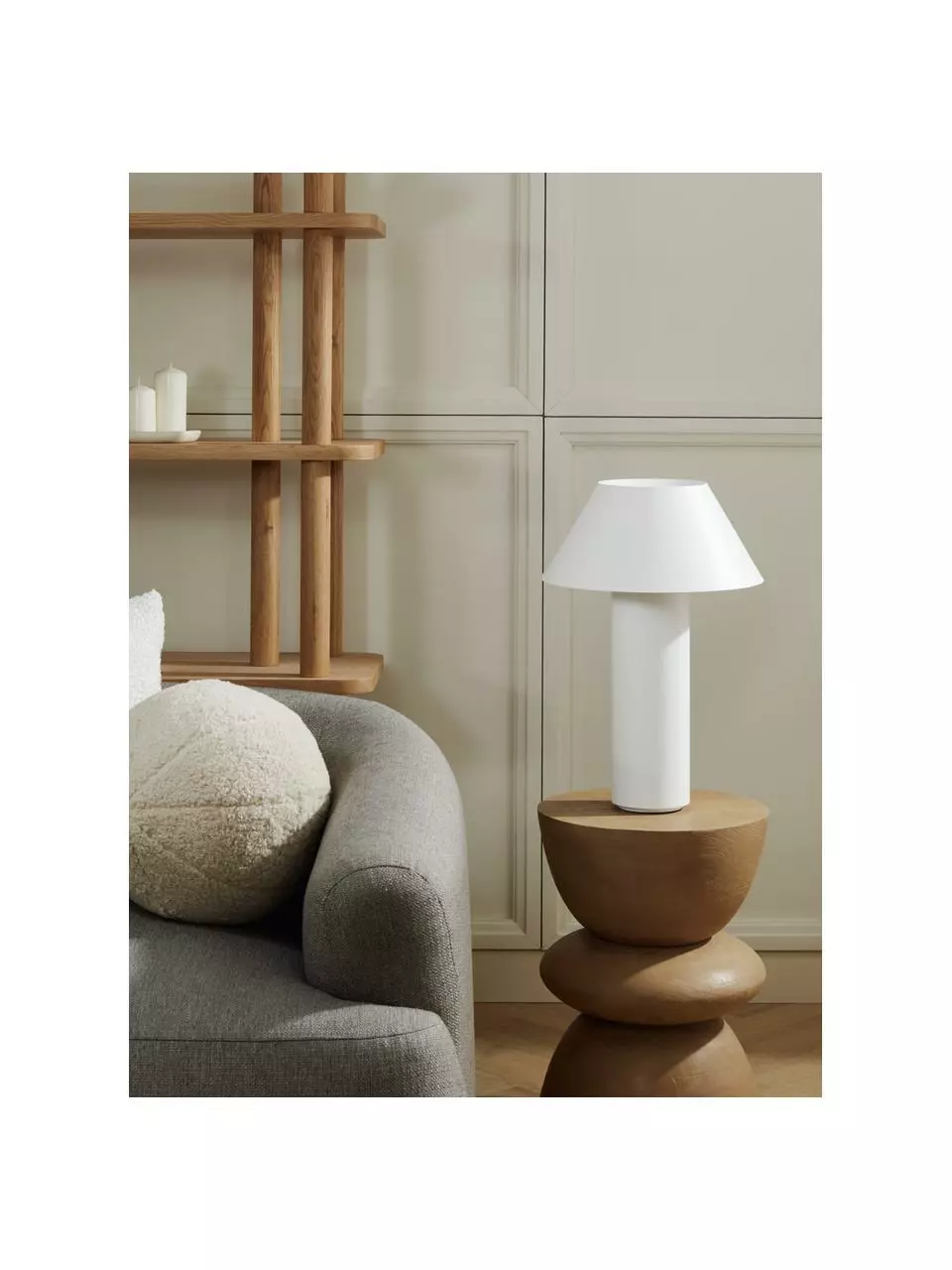 Westwing Collection Tischlampe Niko in Weiß, Ø 35 x H 55 cm 4 Westwing Collection Tischlampe Niko in Weiß, Ø 35 x H 55 cm – Bild 2
