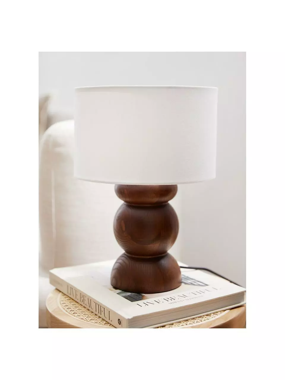 Westwing Collection Tischlampe Sascha aus dunklem Eschenholz, Ø 24 x H 34 cm 7 Westwing Collection Tischlampe Sascha aus dunklem Eschenholz, Ø 24 x H 34 cm – Bild 5