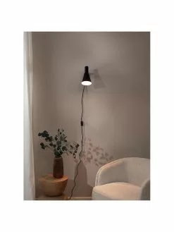 Westwing Collection Verstellbare Wandleuchte Sia mit Stecker in Mattschwarz, T 23 x H 27 cm -Leuchten Verkaufsladen Verstellbare Wandleuchte Sia mit Stecker in Mattschwarz 4